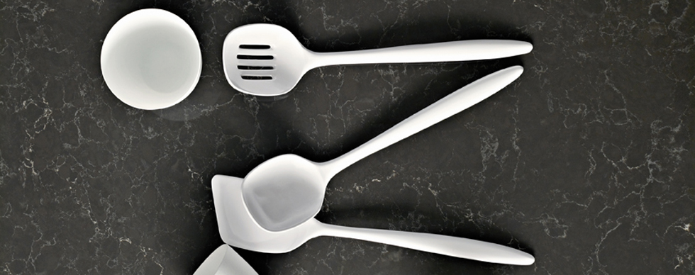 2 5003 Piatra Grey CloseUP 2 LR 980x387