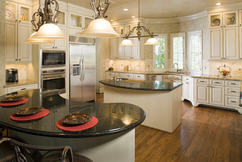 traditional kitchen 1 22