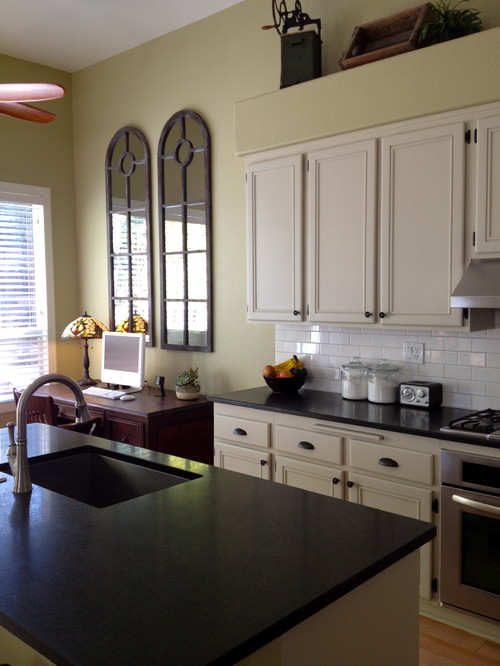 traditional kitchen 2 3