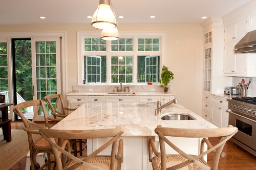 traditional kitchen 33