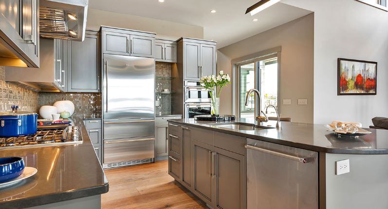 Driftwood Kitchen2 PQCoastalGrey