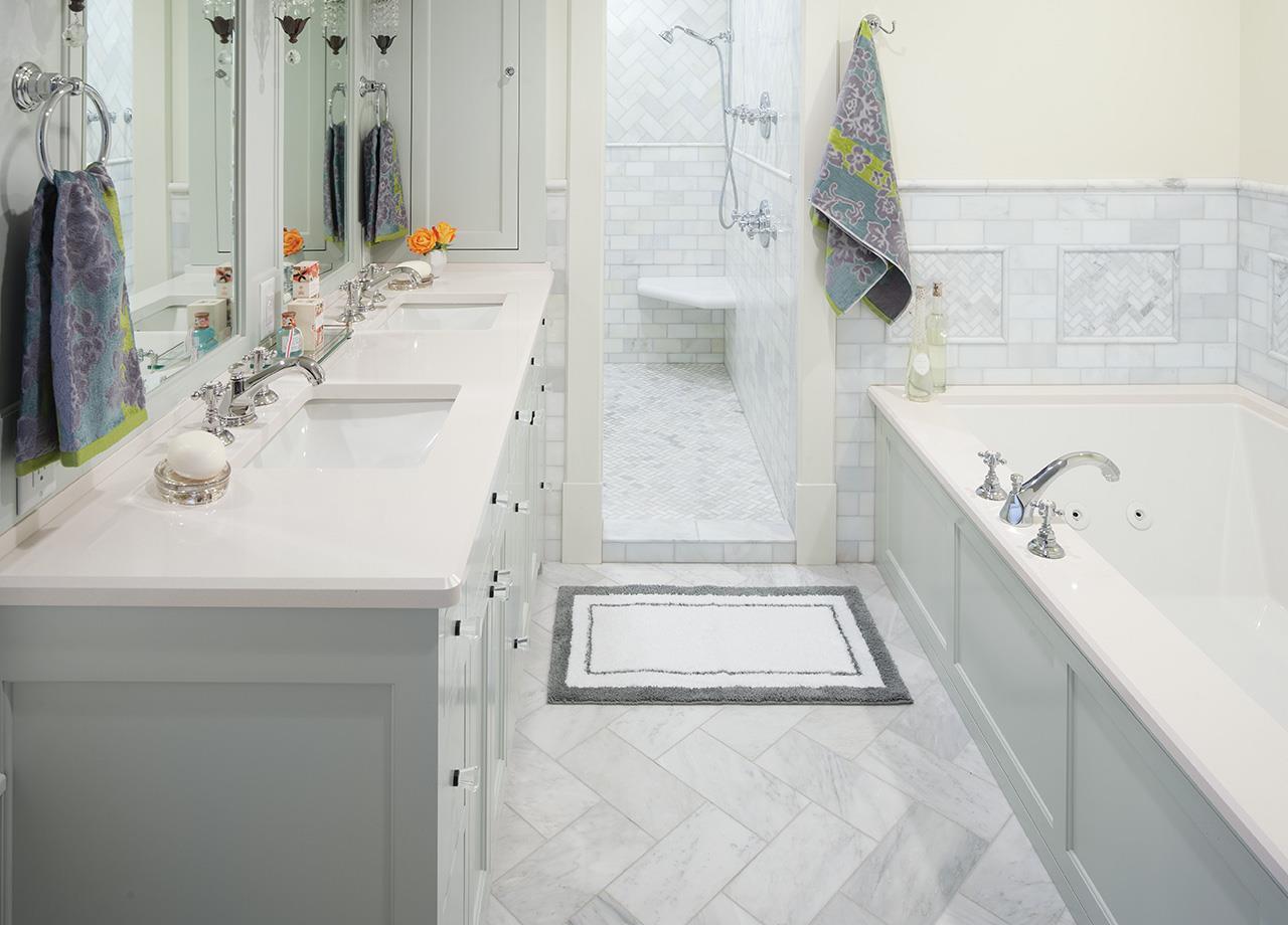 white cliff cs bathroom large