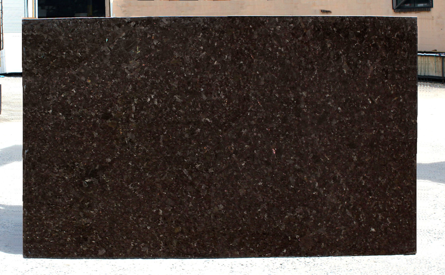 ANTIQUE BROWN
