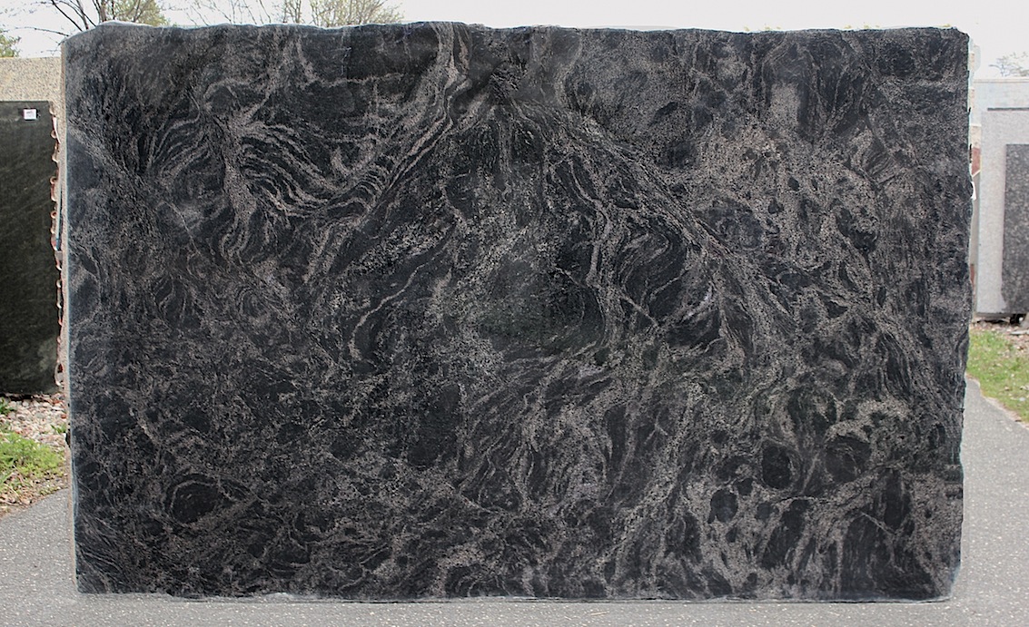 MYSTIC BLACK