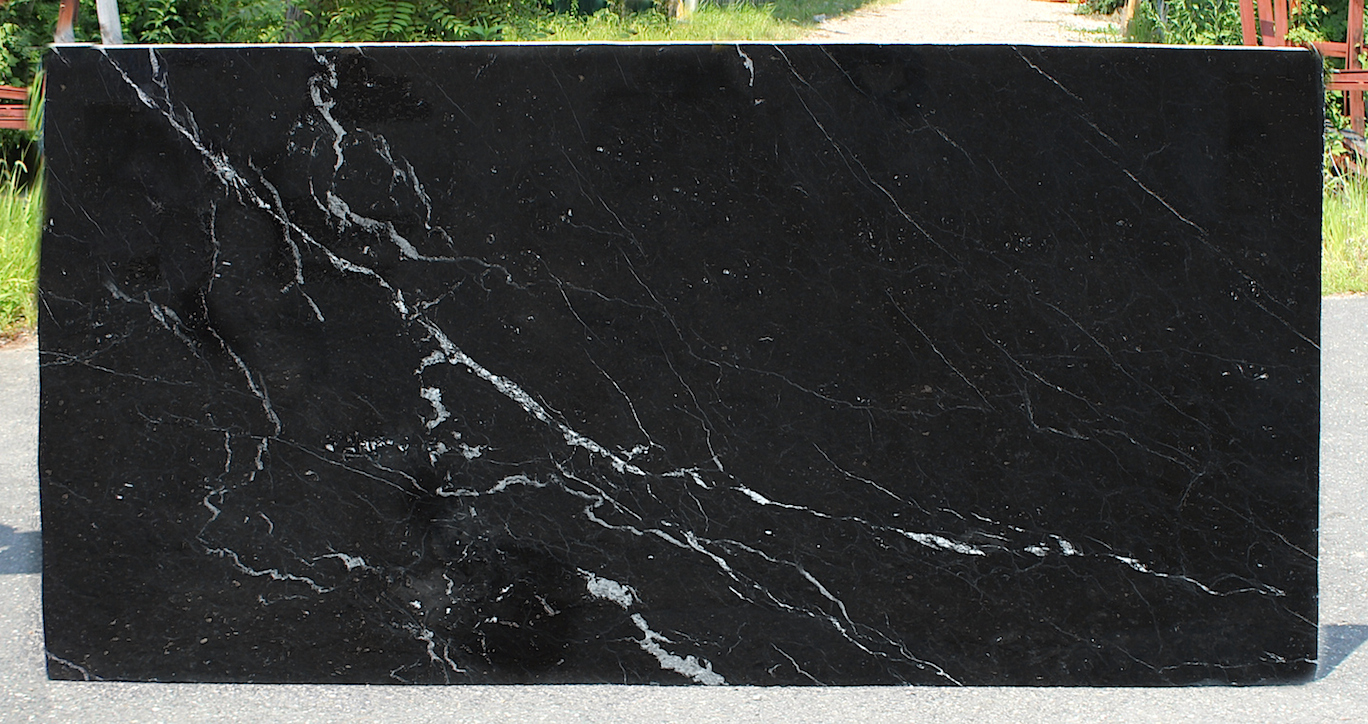 NERO MARQUINA