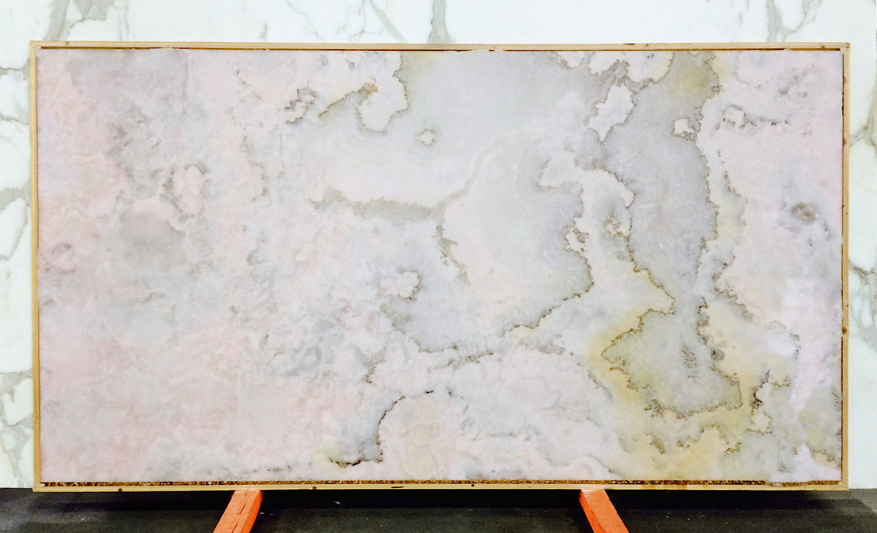 PINK ONYX