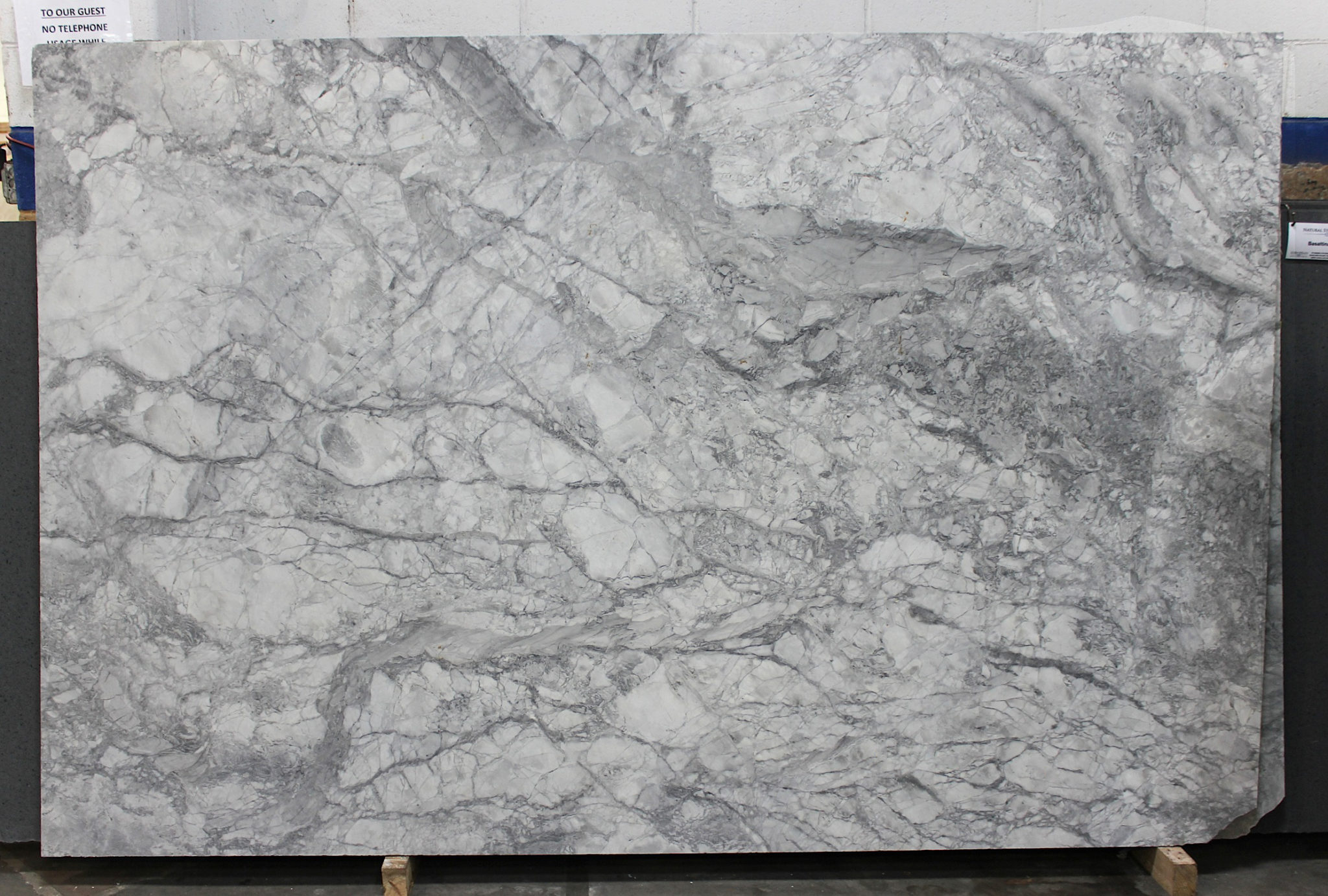 SUPER WHITE TOP GRANITE