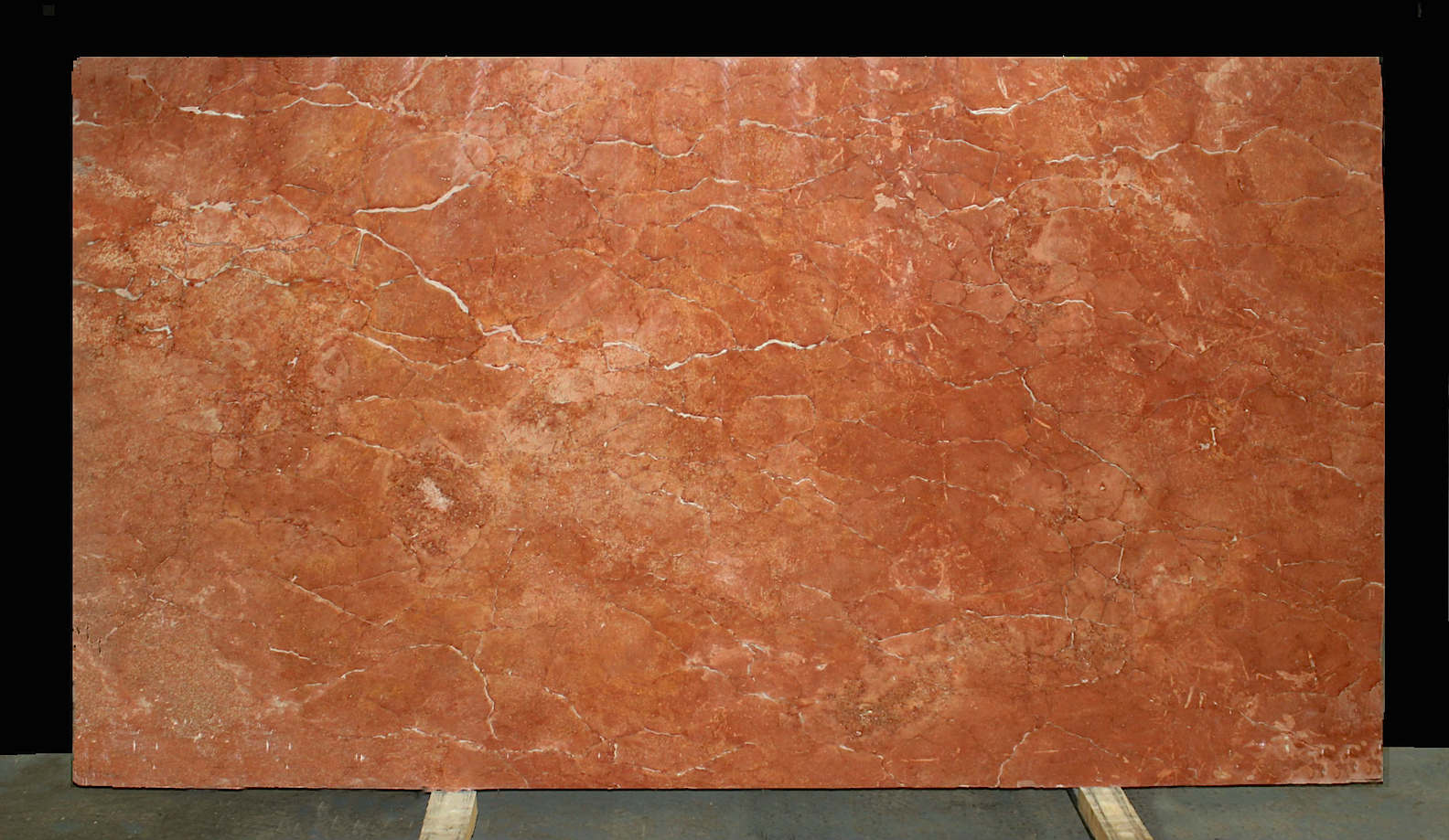 TURKISH RED TRAVERTINE CROSSCUT